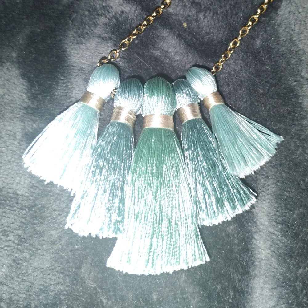 Miss Ivy Pearl Five Fringe Tassel Gold Necklace NEW